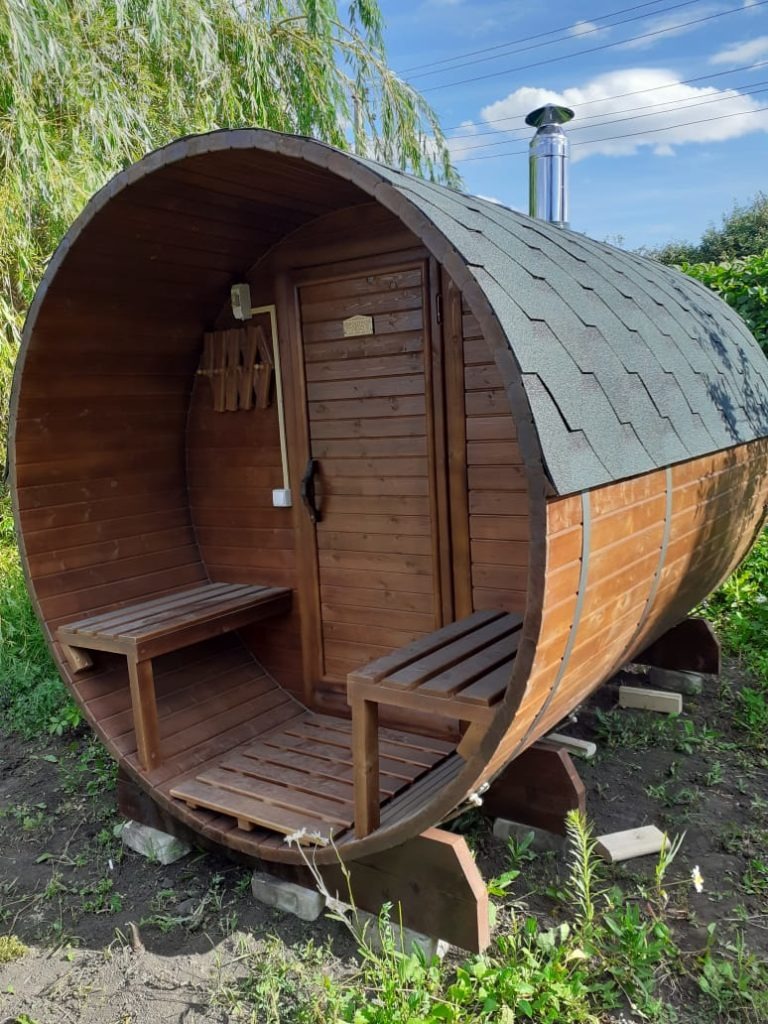 Баня-бочка 2.7м. Эконом плюс одно отделение с террасой — вид снаружи