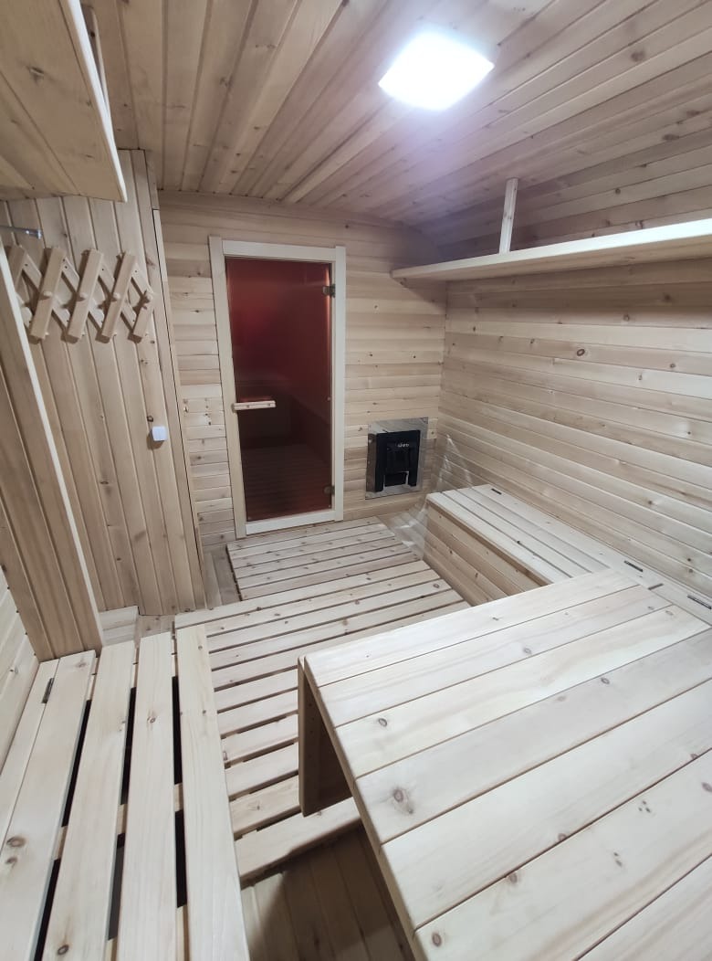 Квадро-баня 6м. Макси боковой вход, два отделения — предбанник
